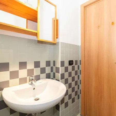 Guesthost - Porta Nuova Galliari Mini Flats Lägenhet Turin