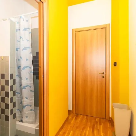 Guesthost - Porta Nuova Galliari Mini Flats *