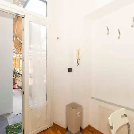 Guesthost - Porta Nuova Galliari Mini Flats Turin