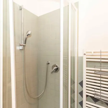 Guesthost - Porta Nuova Galliari Mini Flats * Turin