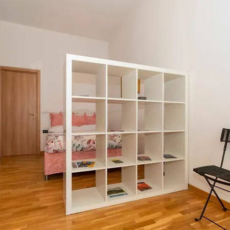 Guesthost - Porta Nuova Galliari Mini Flats Lägenhet Turin