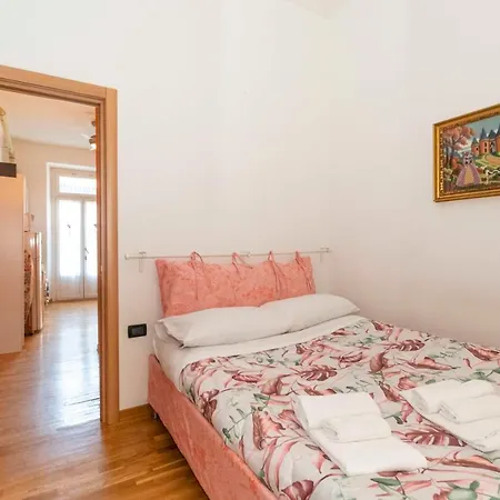 Guesthost - Porta Nuova Galliari Mini Flats *