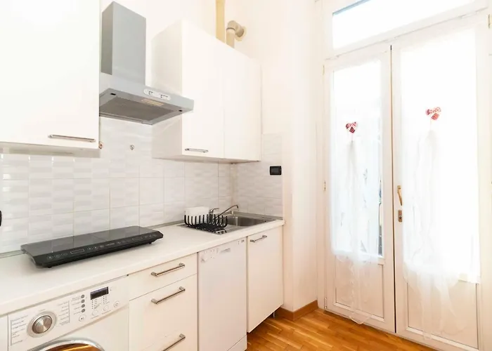 Guesthost - Porta Nuova Galliari Mini Flats شقة