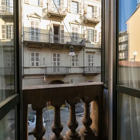 Guesthost - Porta Nuova Galliari Mini Flats Daire