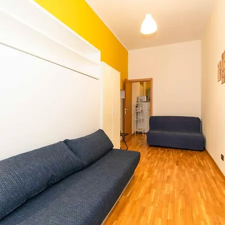 Guesthost - Porta Nuova Galliari Mini Flats Daire *