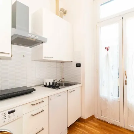 Guesthost - Porta Nuova Galliari Mini Flats Daire