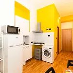 Guesthost - Porta Nuova Galliari Mini Flats Apartment