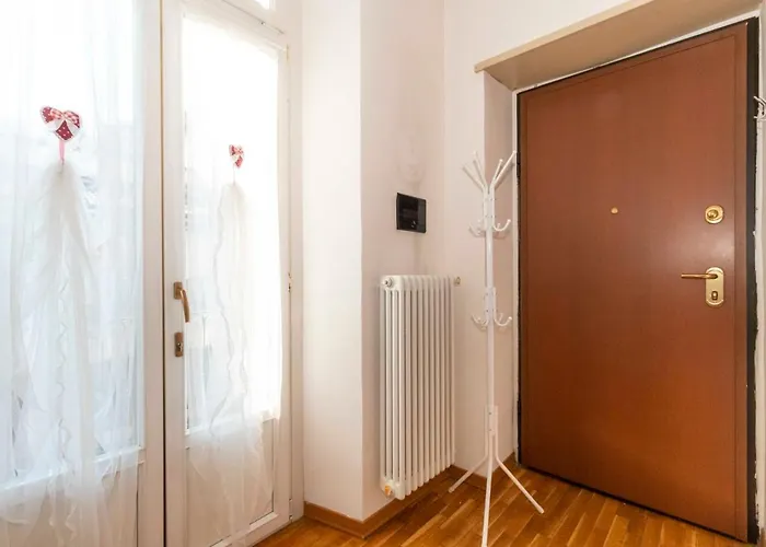 Guesthost - Porta Nuova Galliari Mini Flats Διαμέρισμα